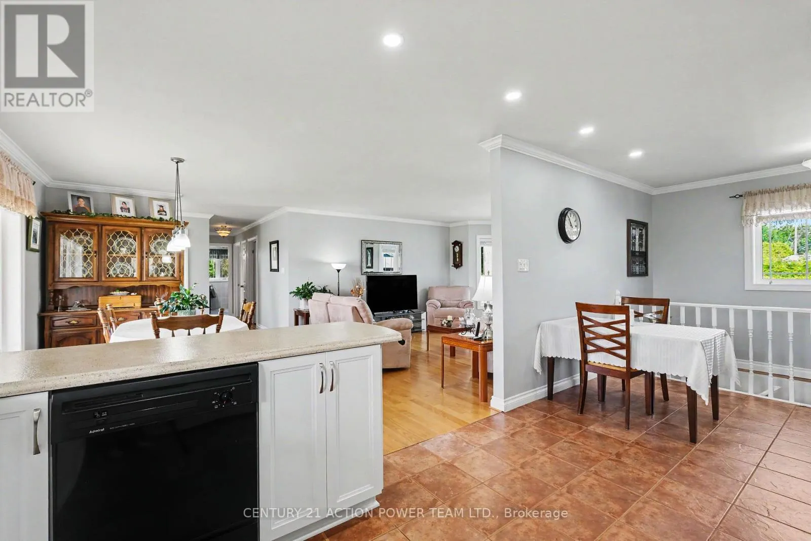 19 CRYSLER STATION ROAD