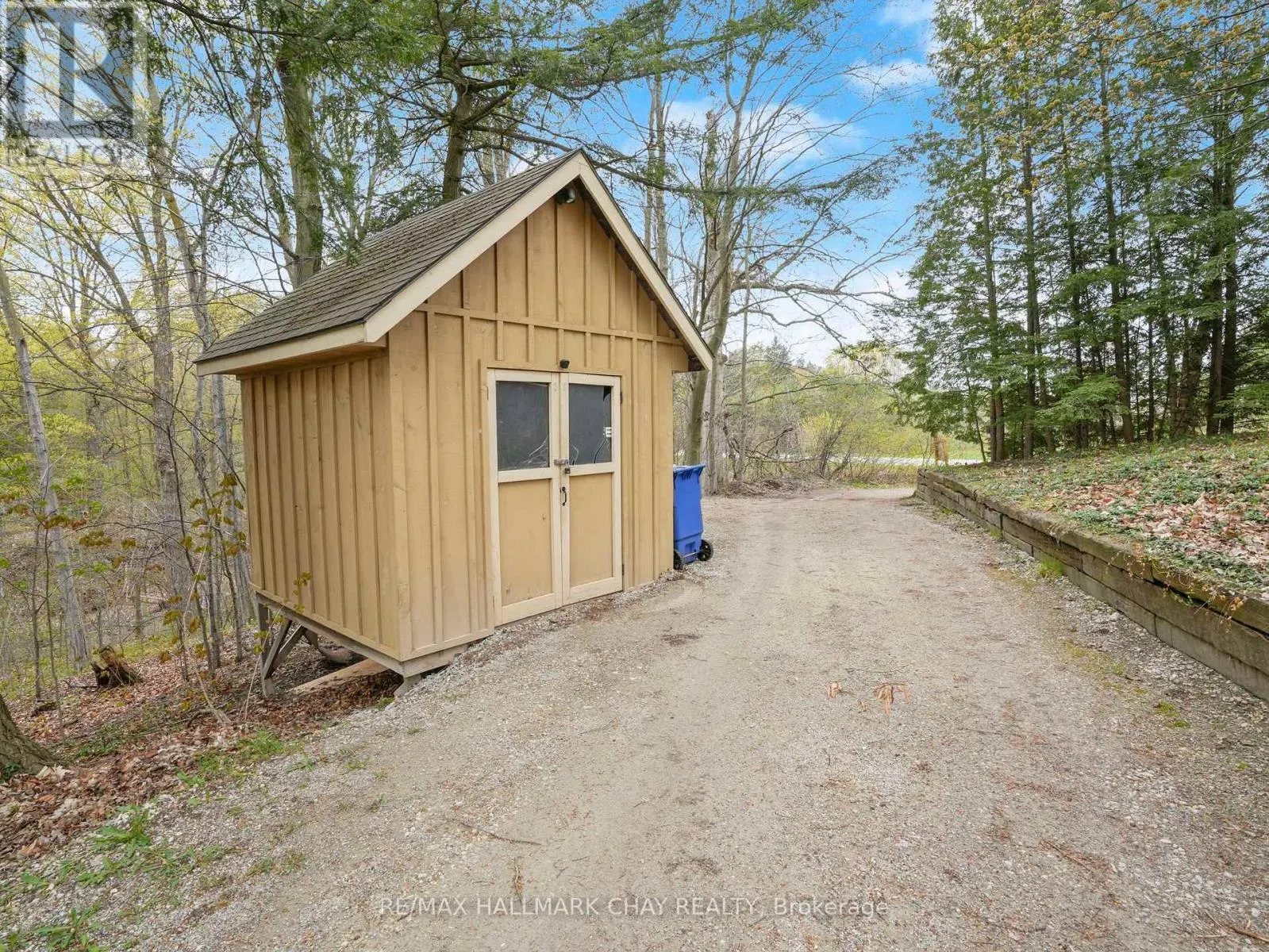 42 MOUNTAINVIEW ROAD