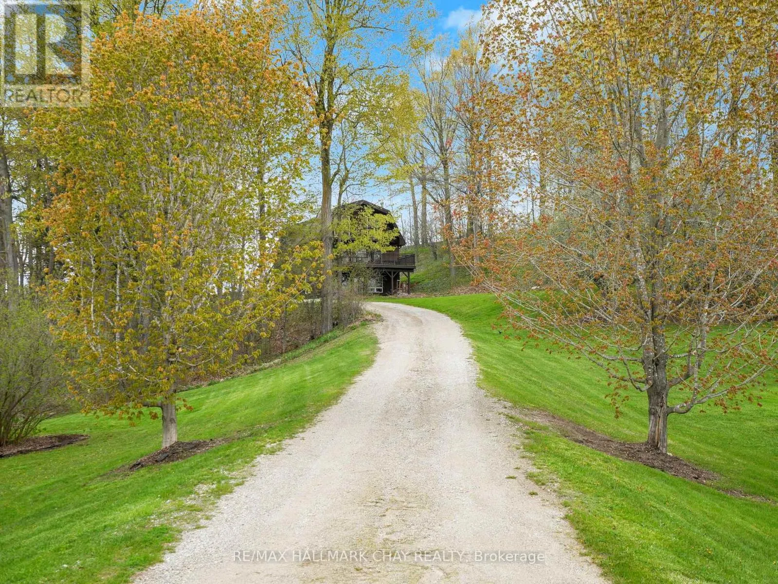 42 MOUNTAINVIEW ROAD