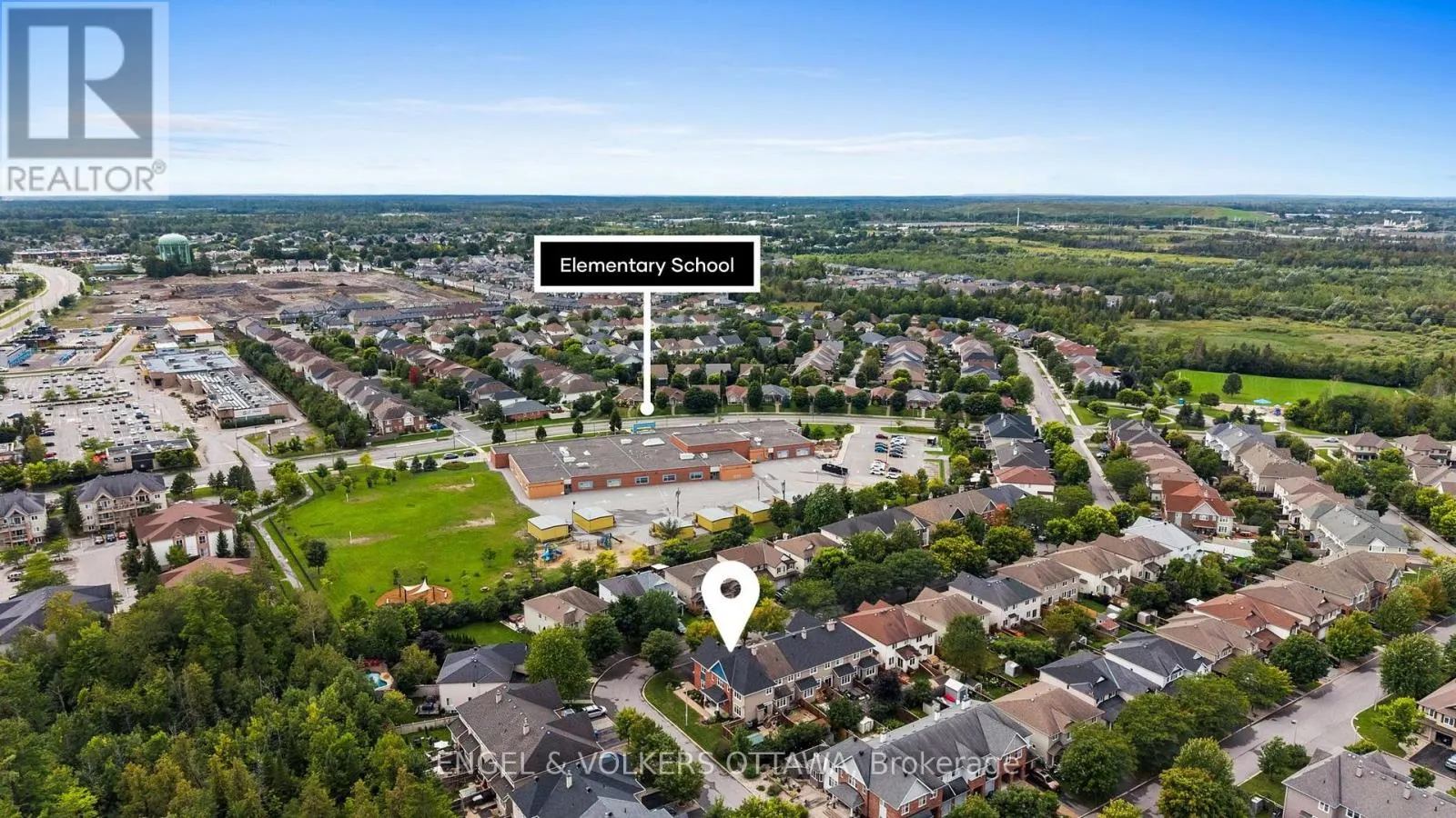 268 HORSESHOE CRESCENT