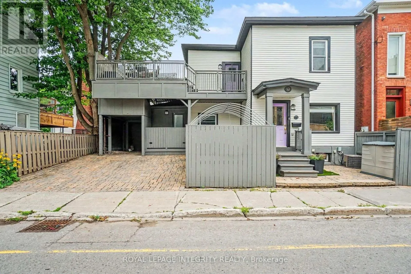 9 HOLMWOOD AVENUE