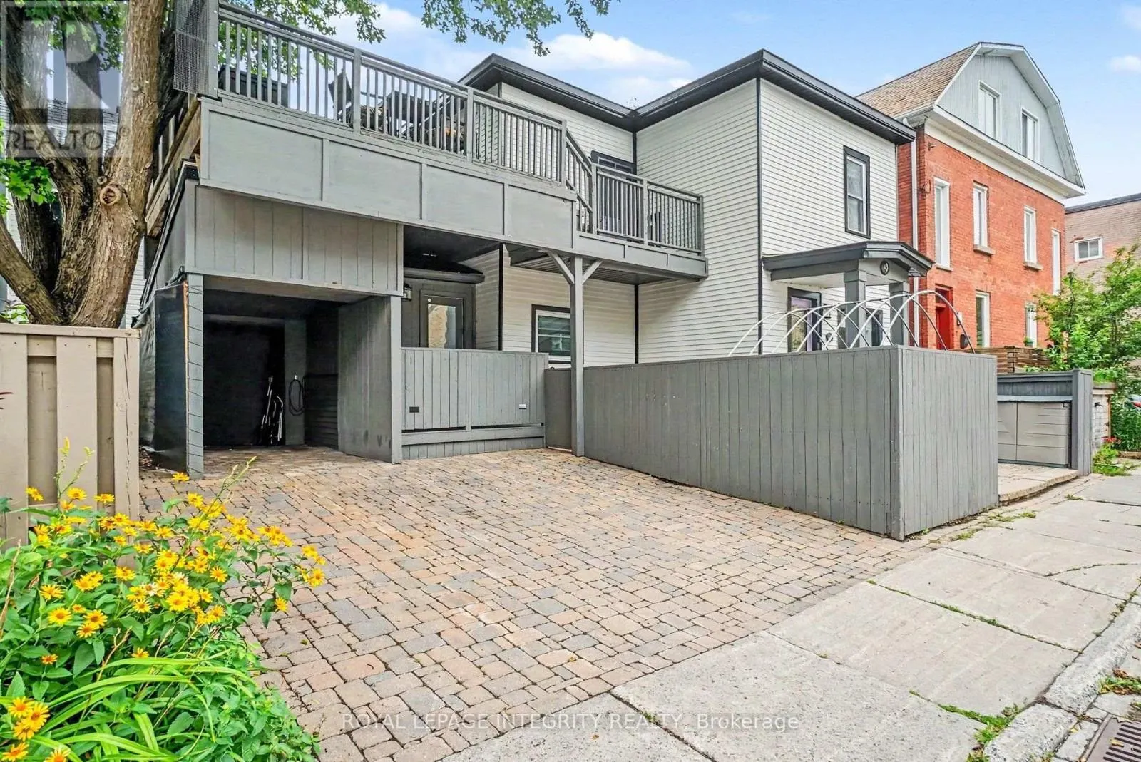 9 HOLMWOOD AVENUE