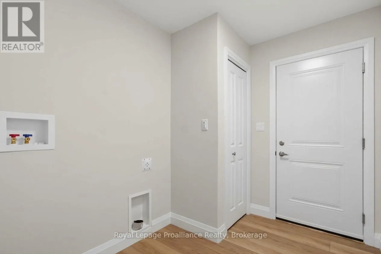41 CLAYTON JOHN AVENUE