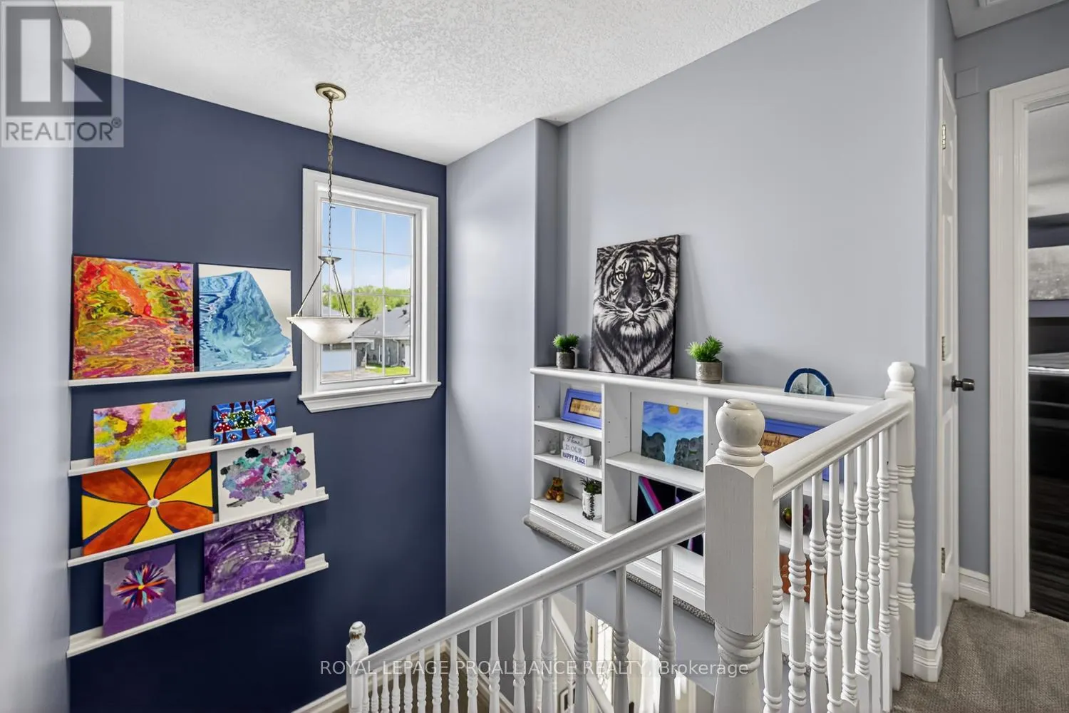 1014 CRESTWOOD DRIVE