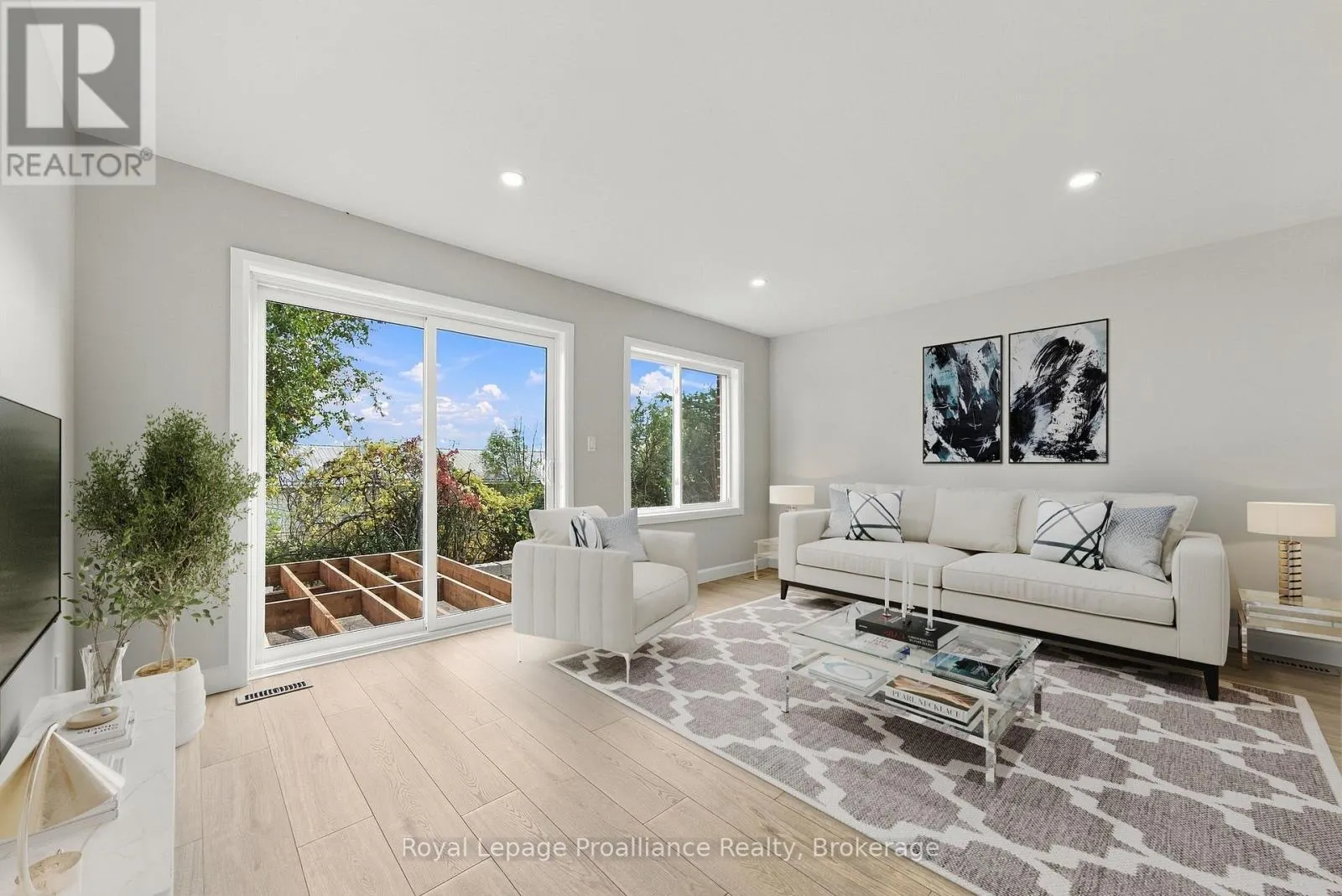 77 COUSINS CRESCENT