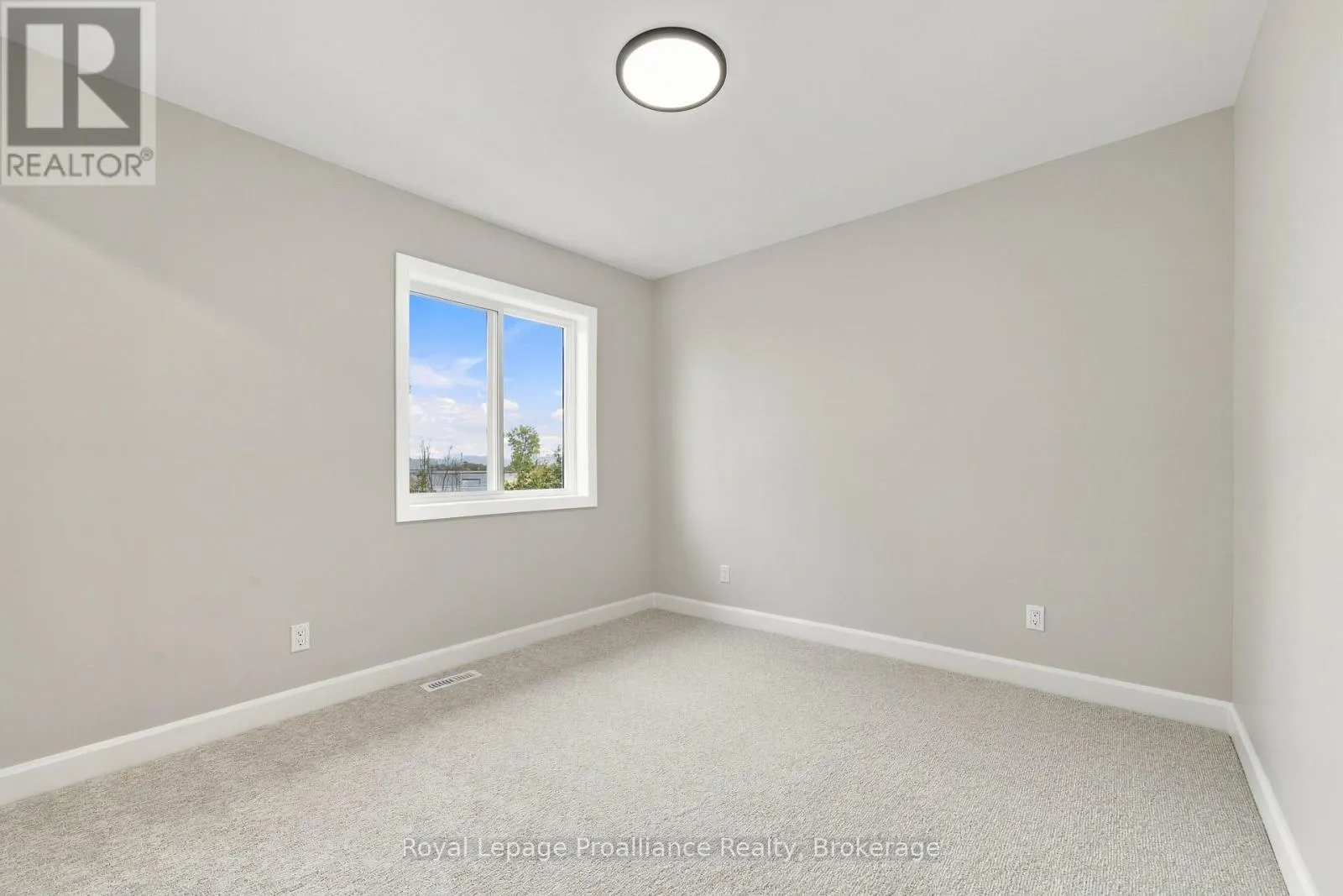 77 COUSINS CRESCENT