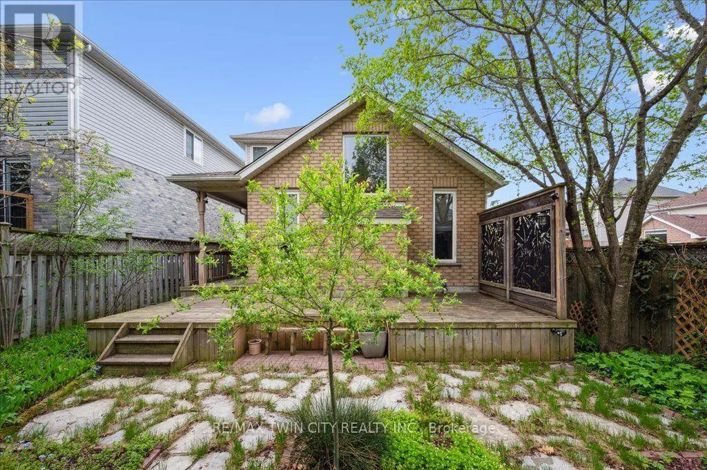 537 HAVENDALE PLACE