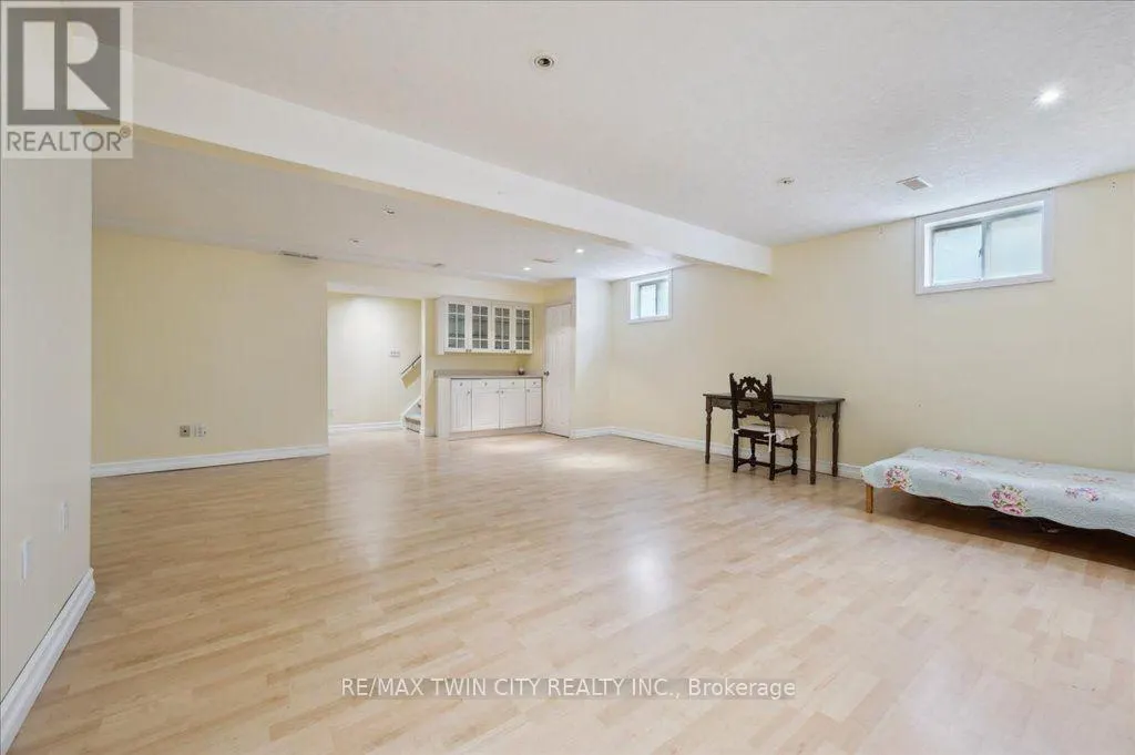 537 HAVENDALE PLACE