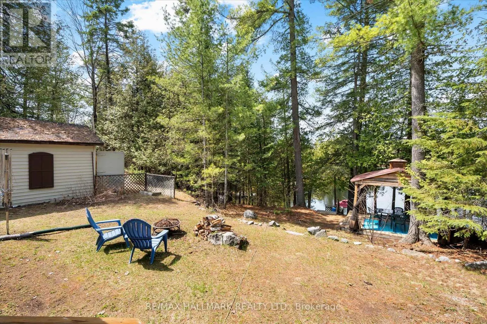25 LITTLE SILVER LAKE WAY
