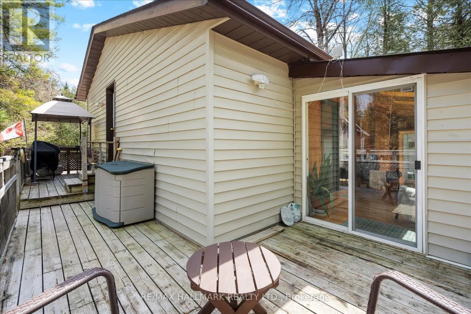25 LITTLE SILVER LAKE WAY