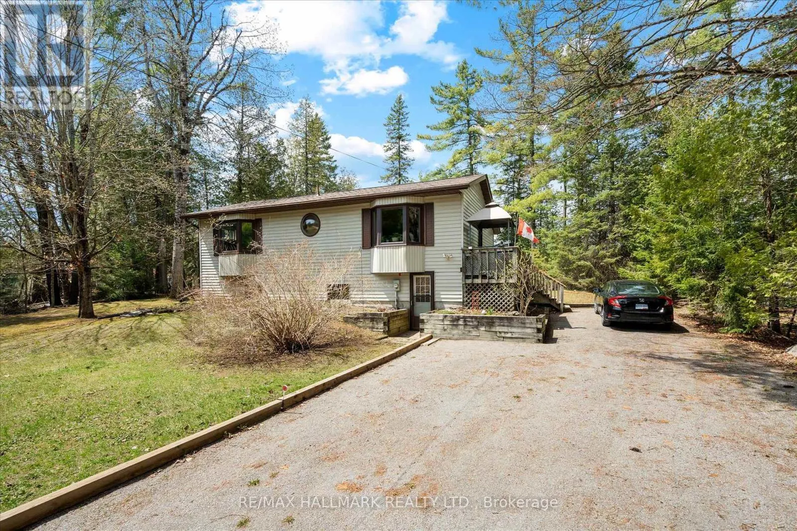 25 LITTLE SILVER LAKE WAY