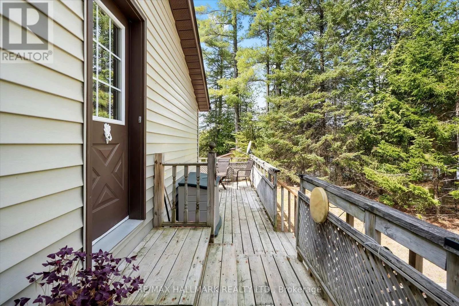 25 LITTLE SILVER LAKE WAY