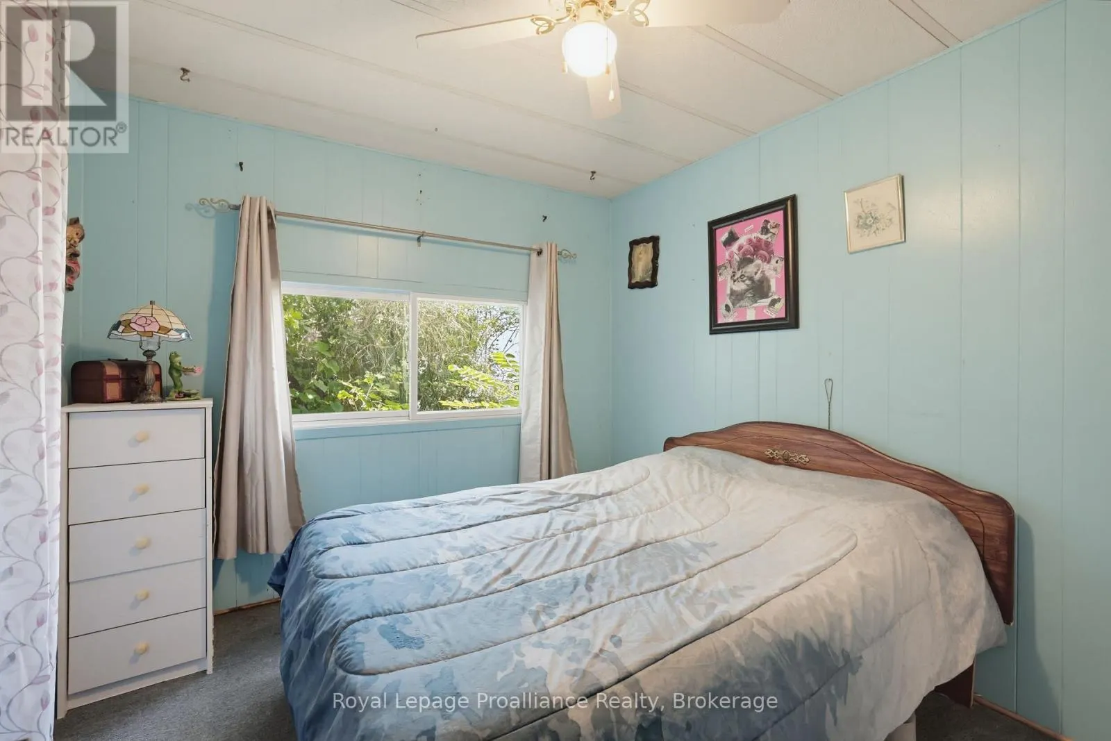 5 KENNETH BOULEVARD