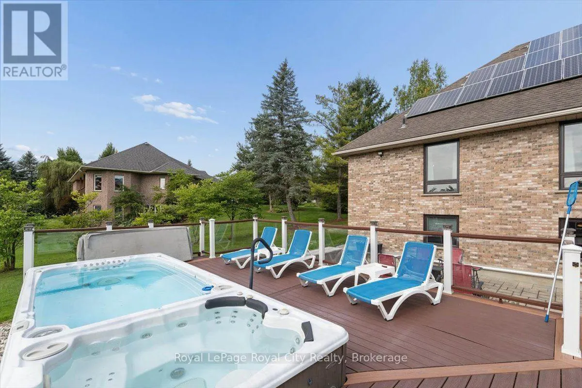 26 BRIDLE PATH