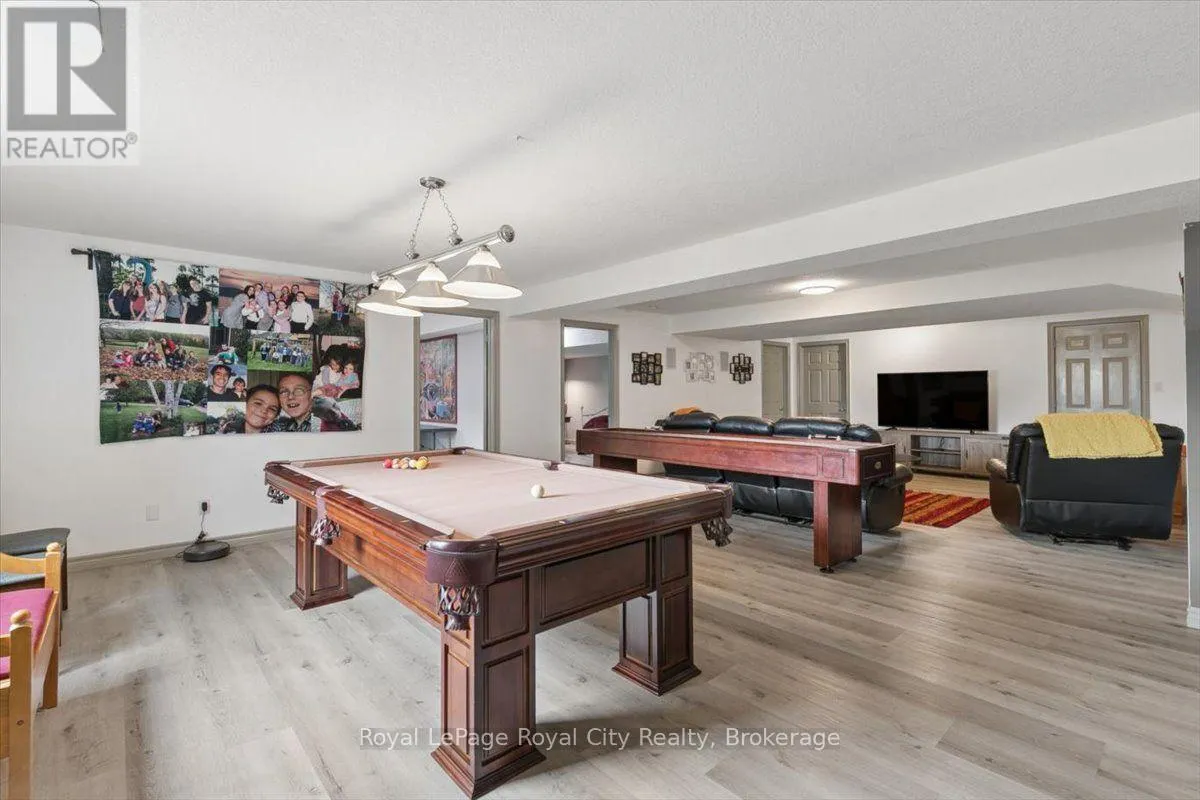 26 BRIDLE PATH