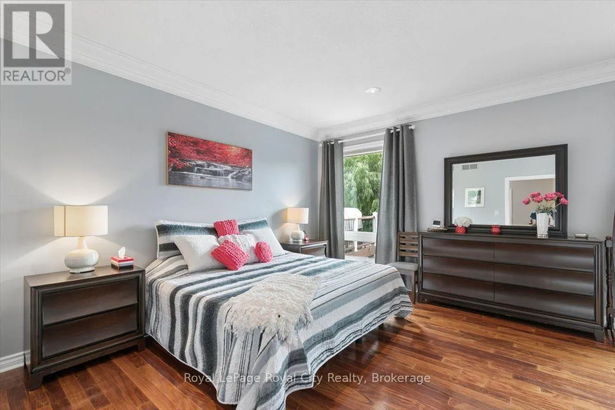 26 BRIDLE PATH