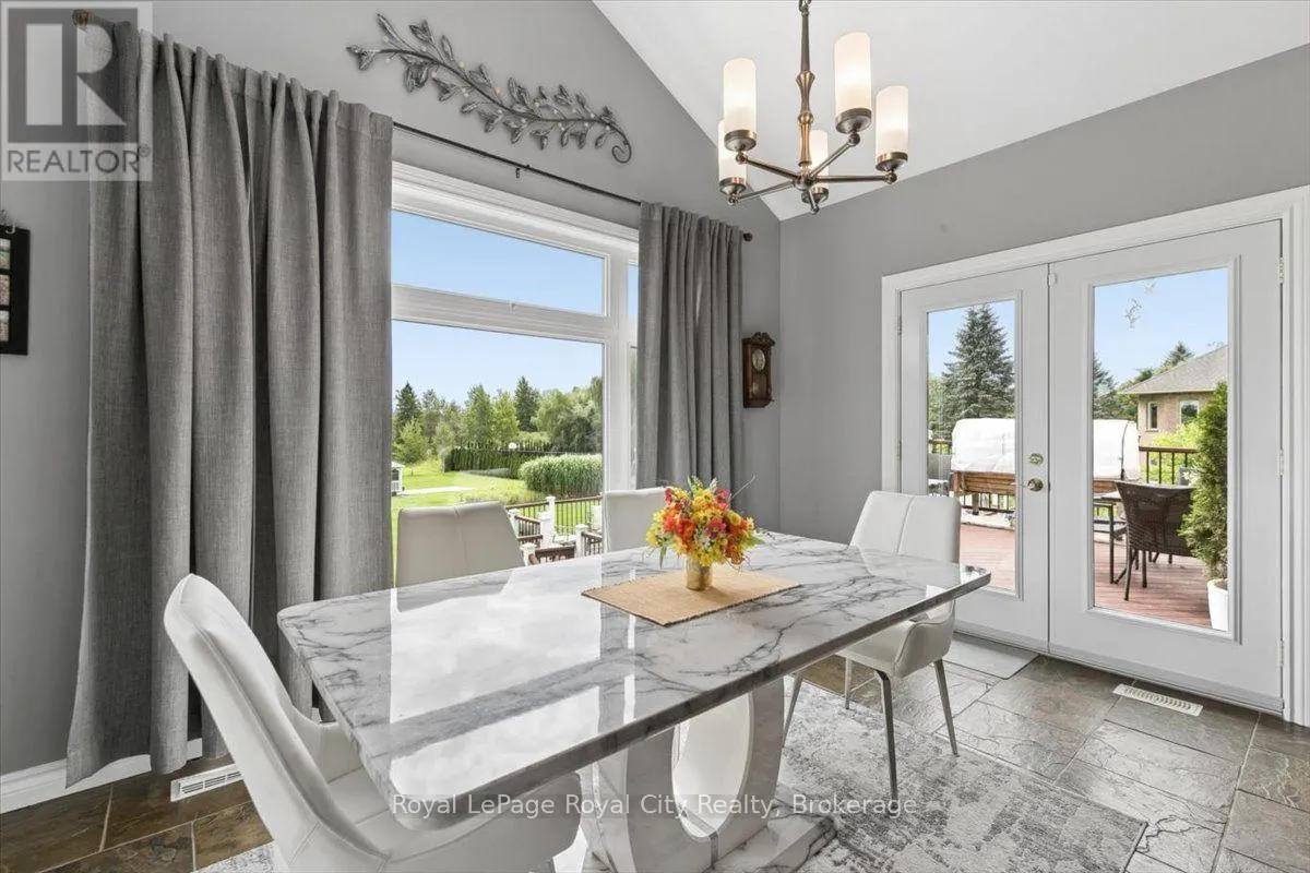 26 BRIDLE PATH