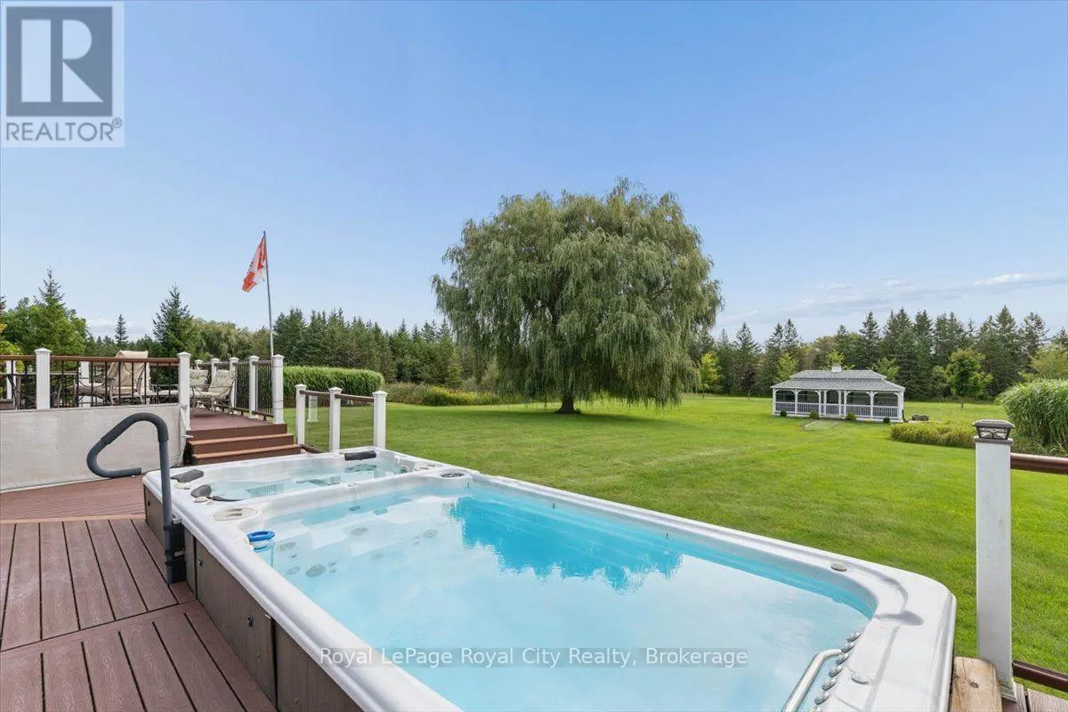 26 BRIDLE PATH