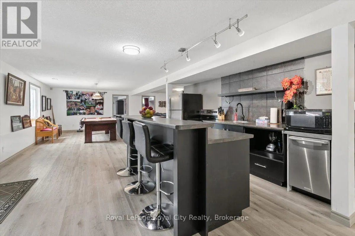 26 BRIDLE PATH