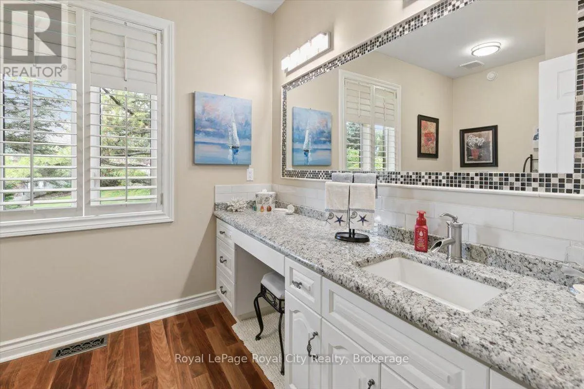 26 BRIDLE PATH