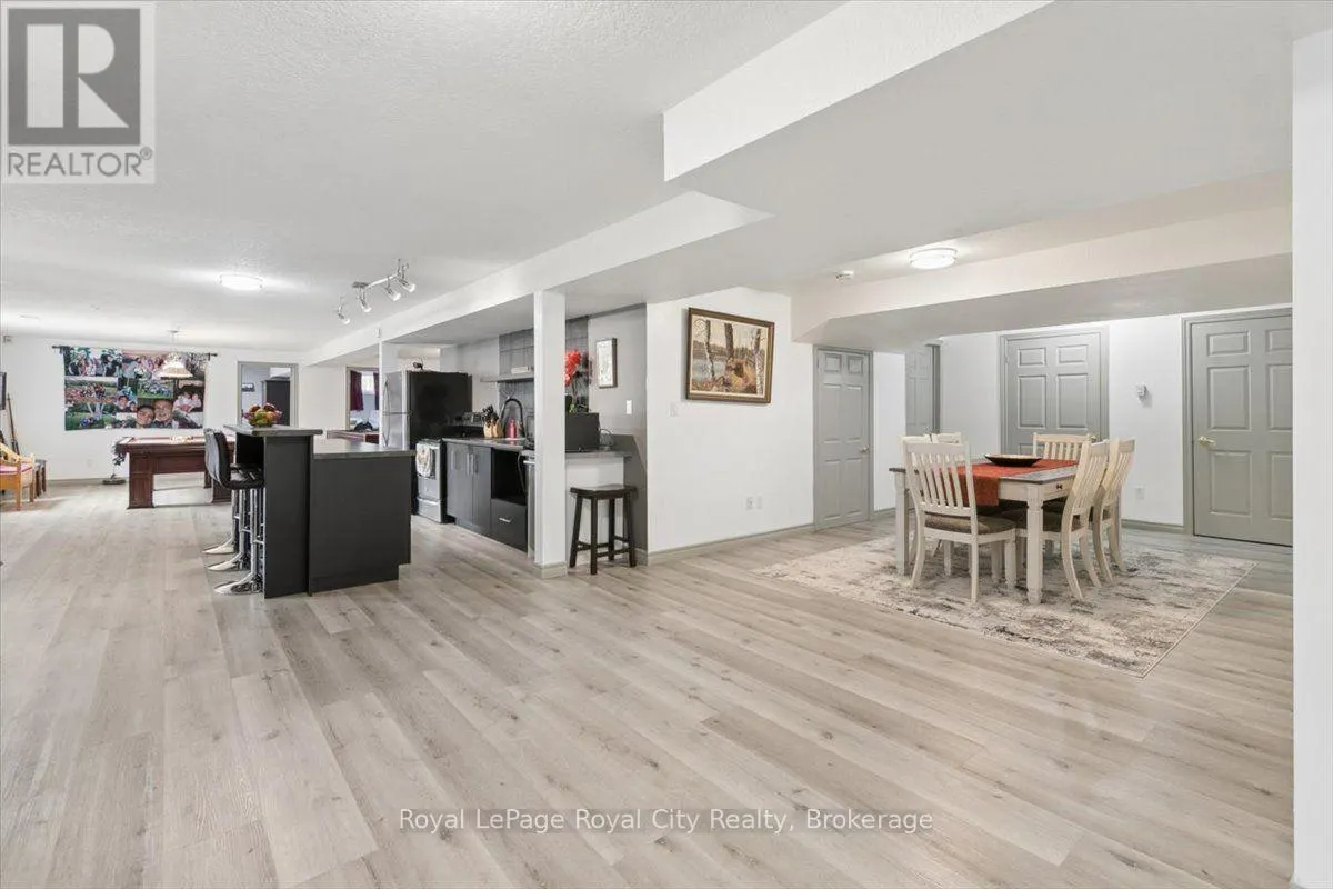 26 BRIDLE PATH