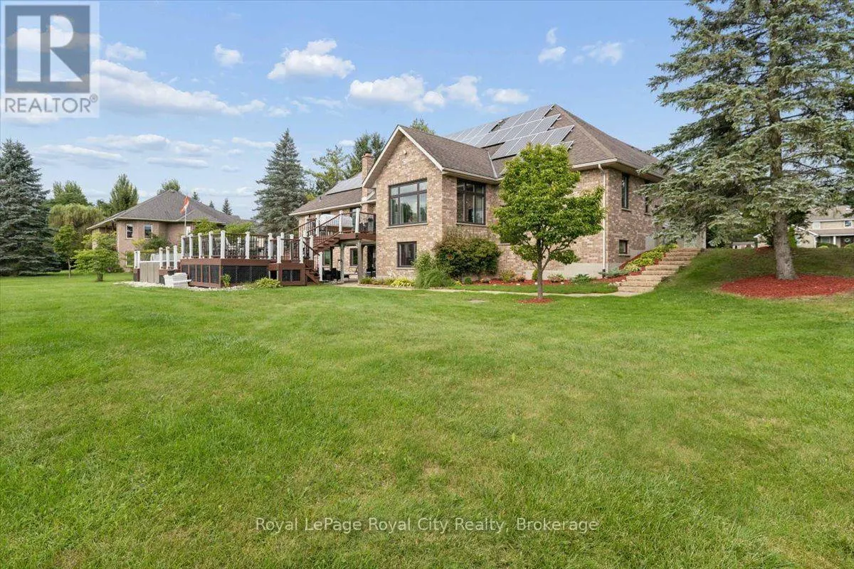 26 BRIDLE PATH