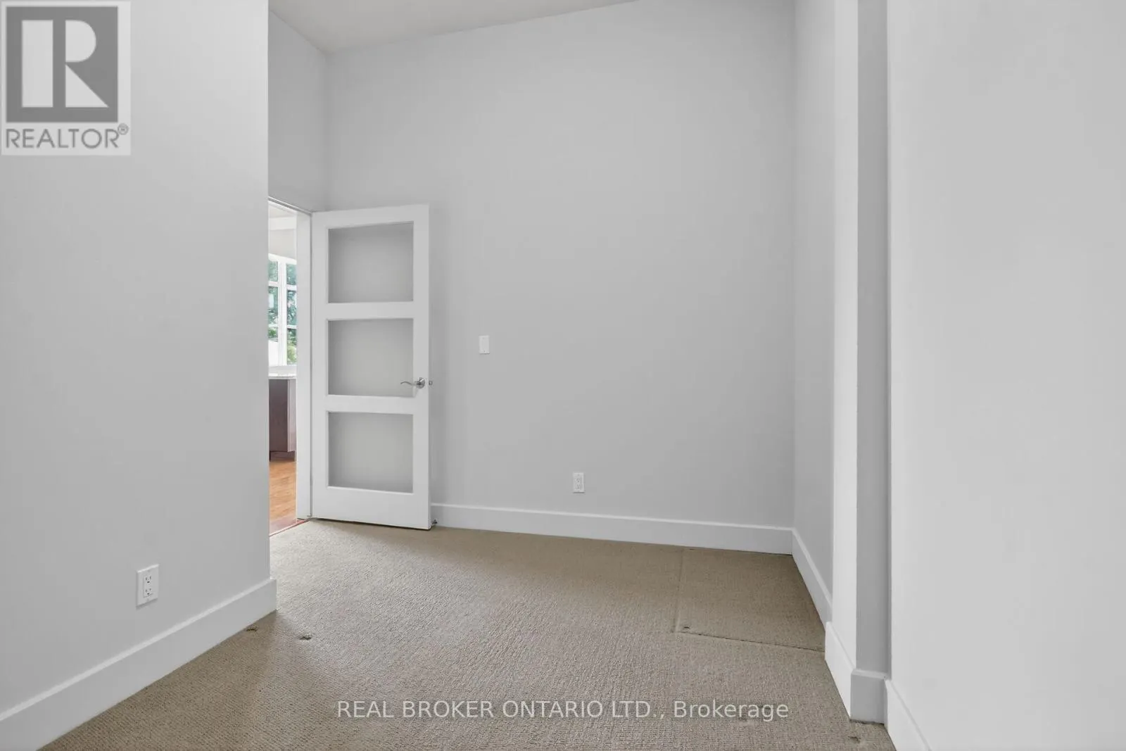 207 - 345 ST DENIS STREET