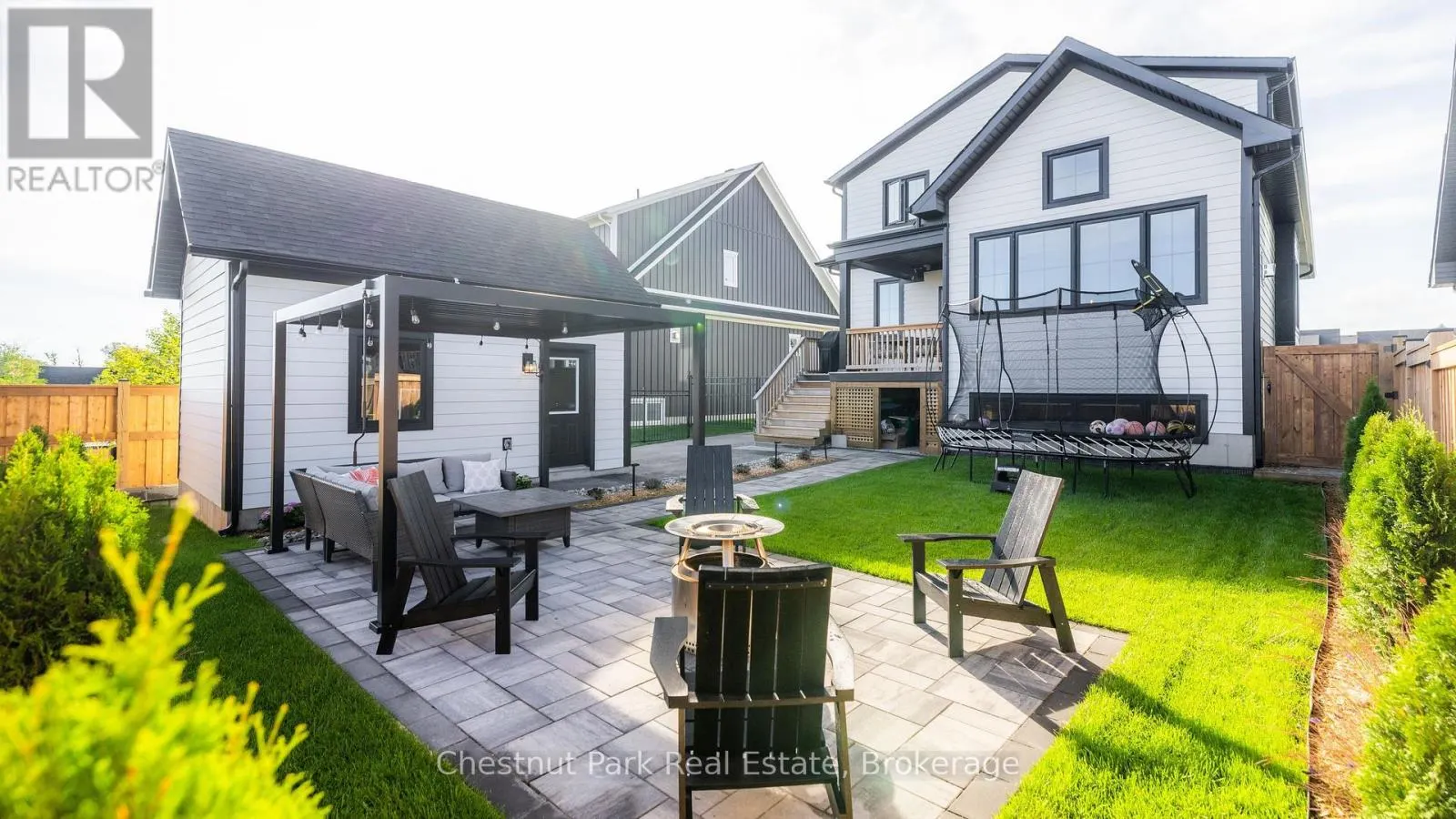 144 BLACK WILLOW CRESCENT
