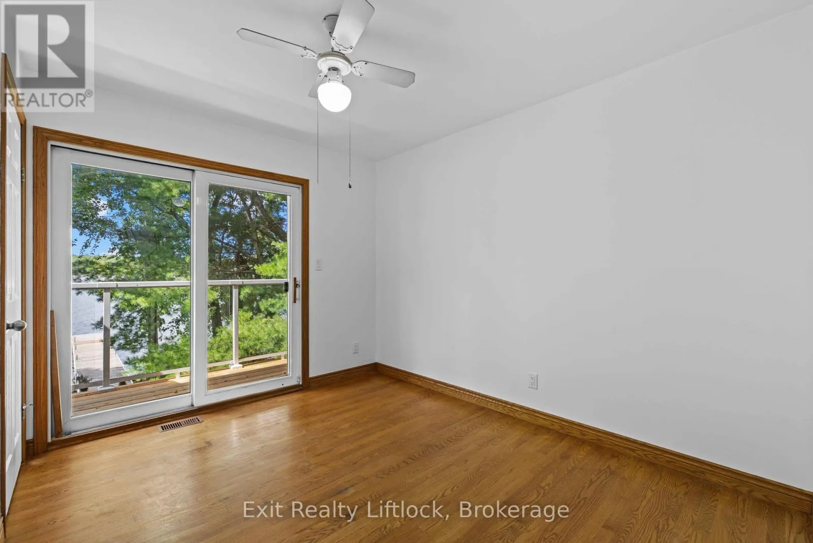 3262 BUCKHORN LANE