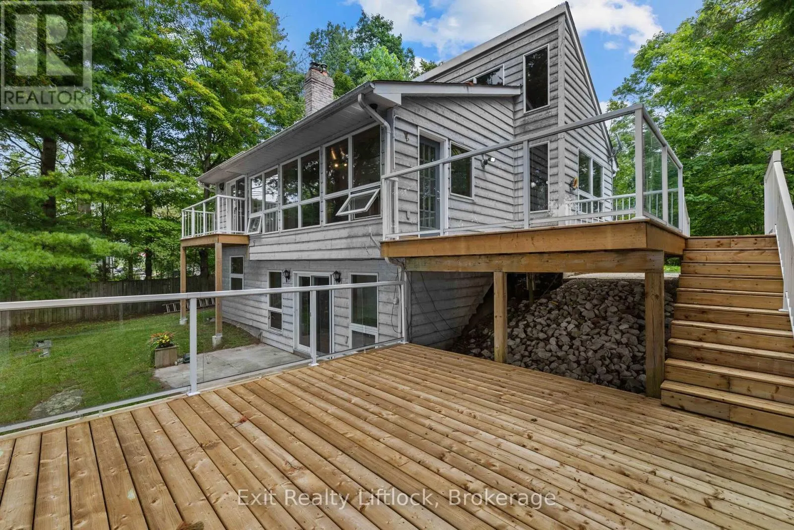 3262 BUCKHORN LANE