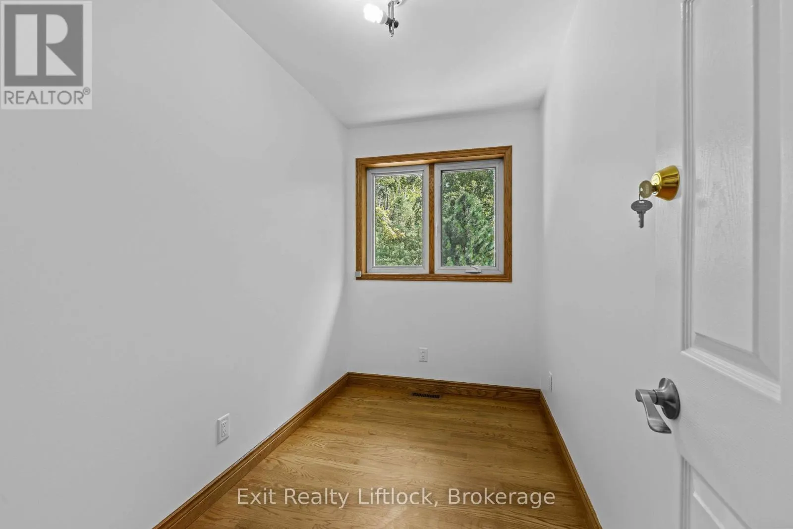 3262 BUCKHORN LANE