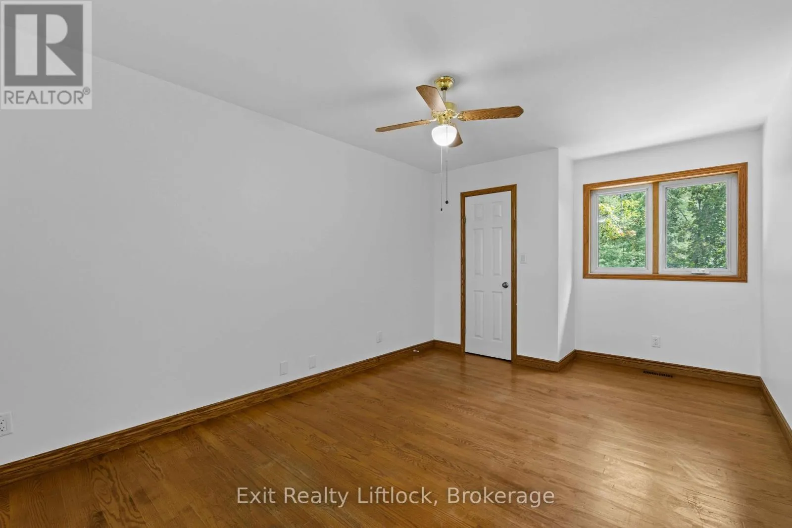 3262 BUCKHORN LANE