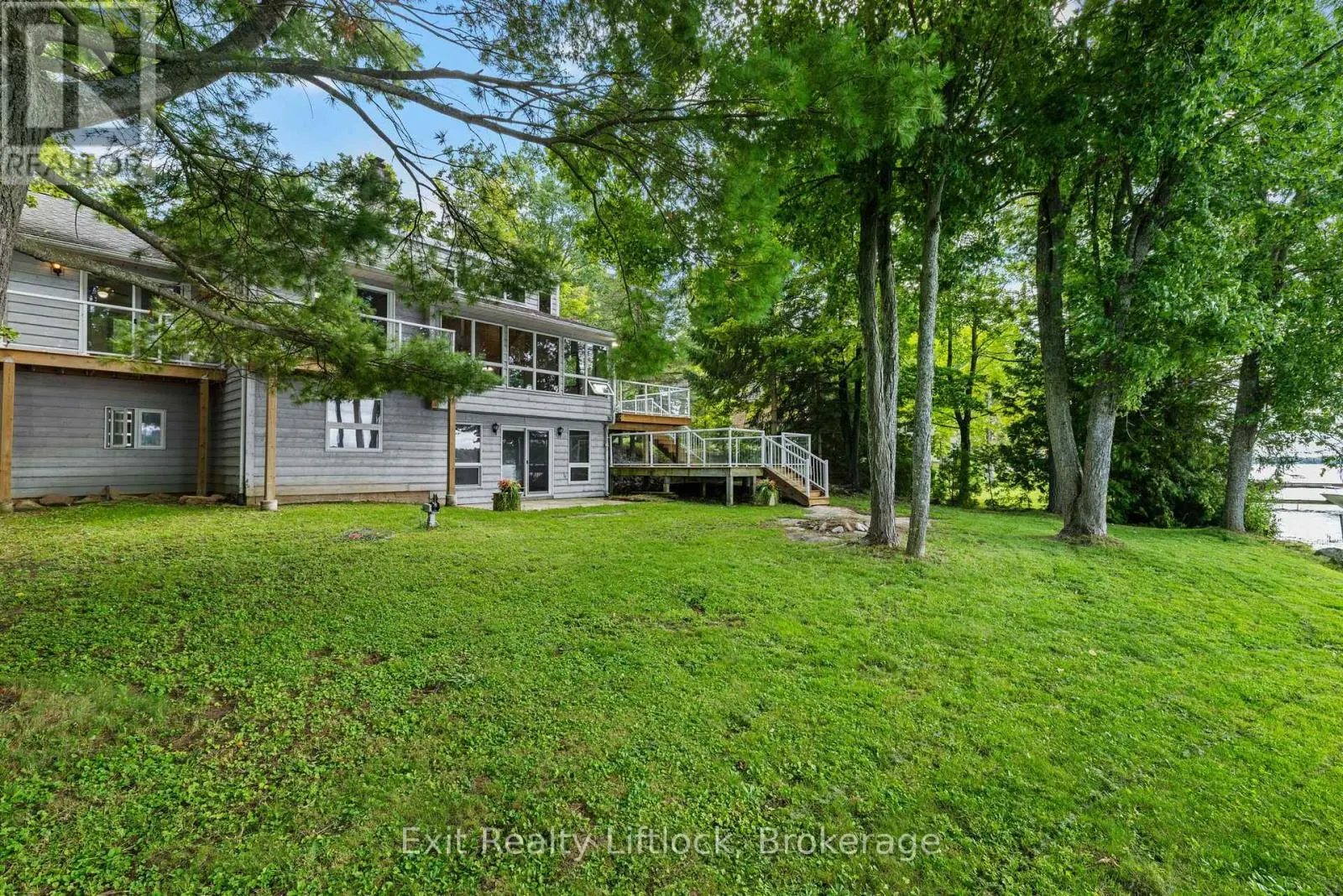 3262 BUCKHORN LANE