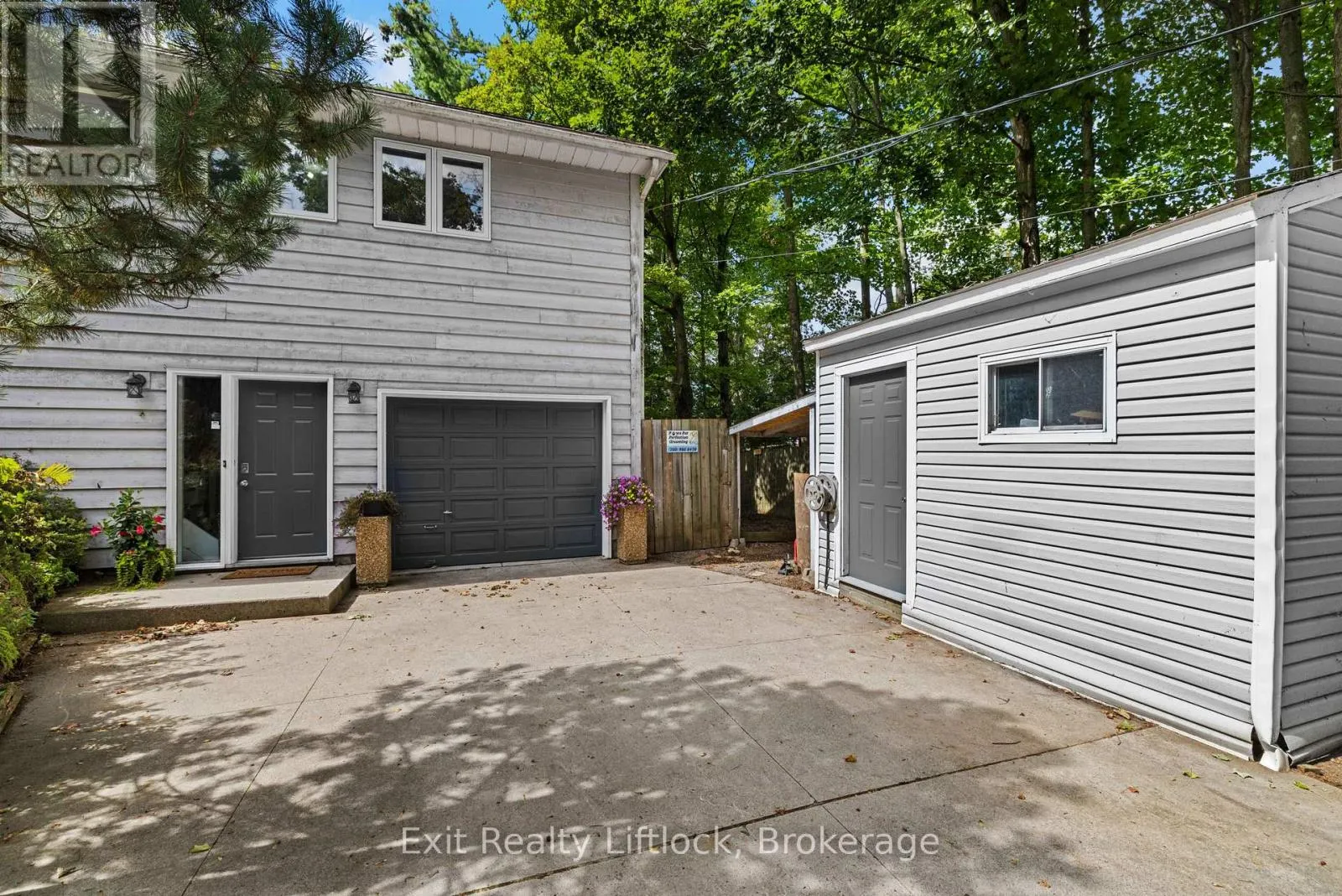 3262 BUCKHORN LANE