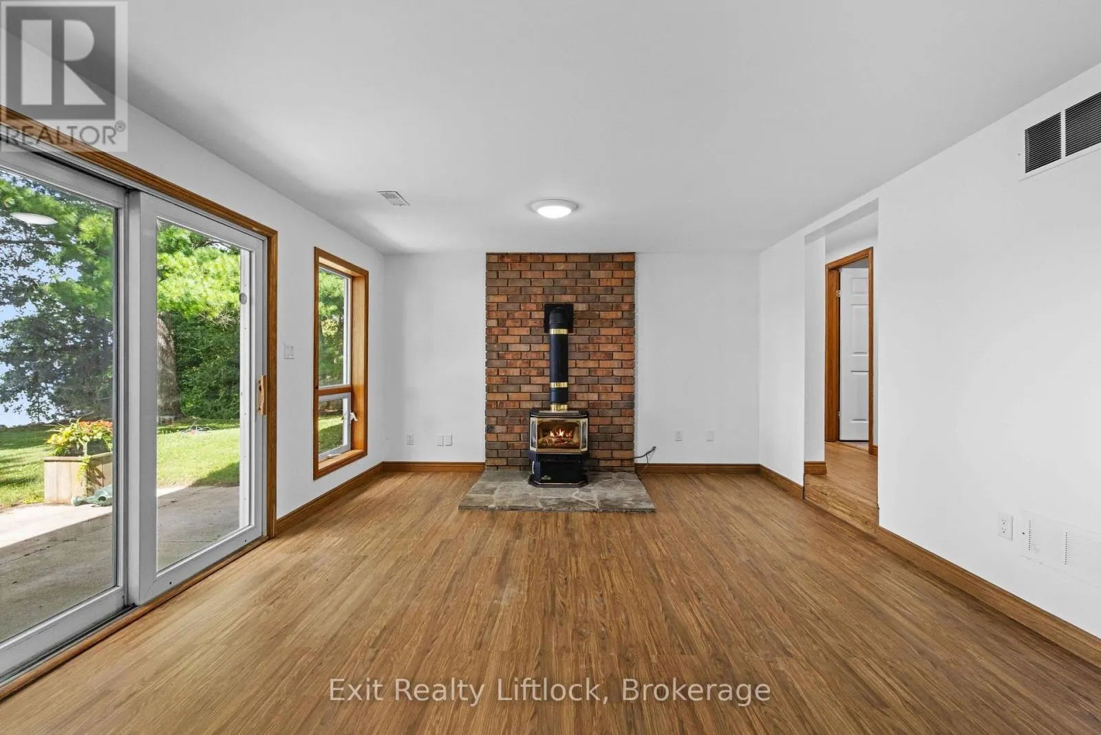 3262 BUCKHORN LANE