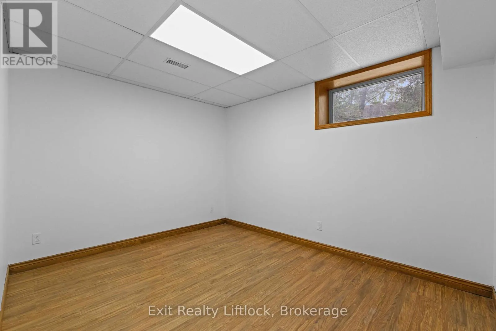3262 BUCKHORN LANE