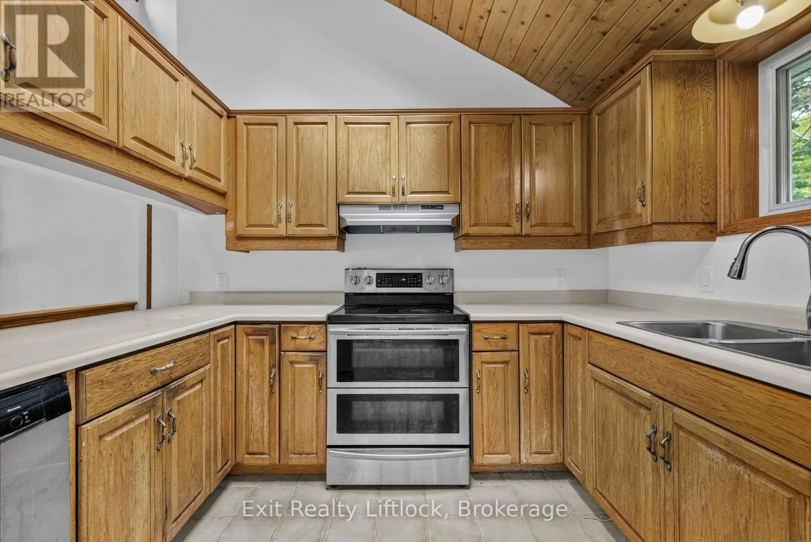 3262 BUCKHORN LANE