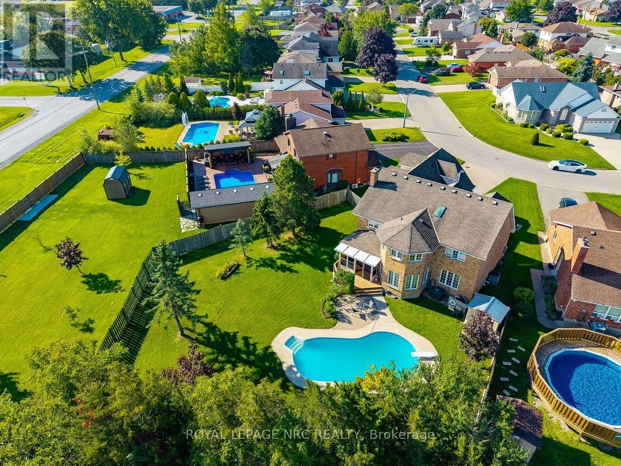 21 ELMVALE CRESCENT
