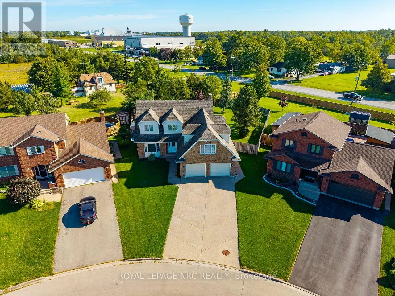 21 ELMVALE CRESCENT