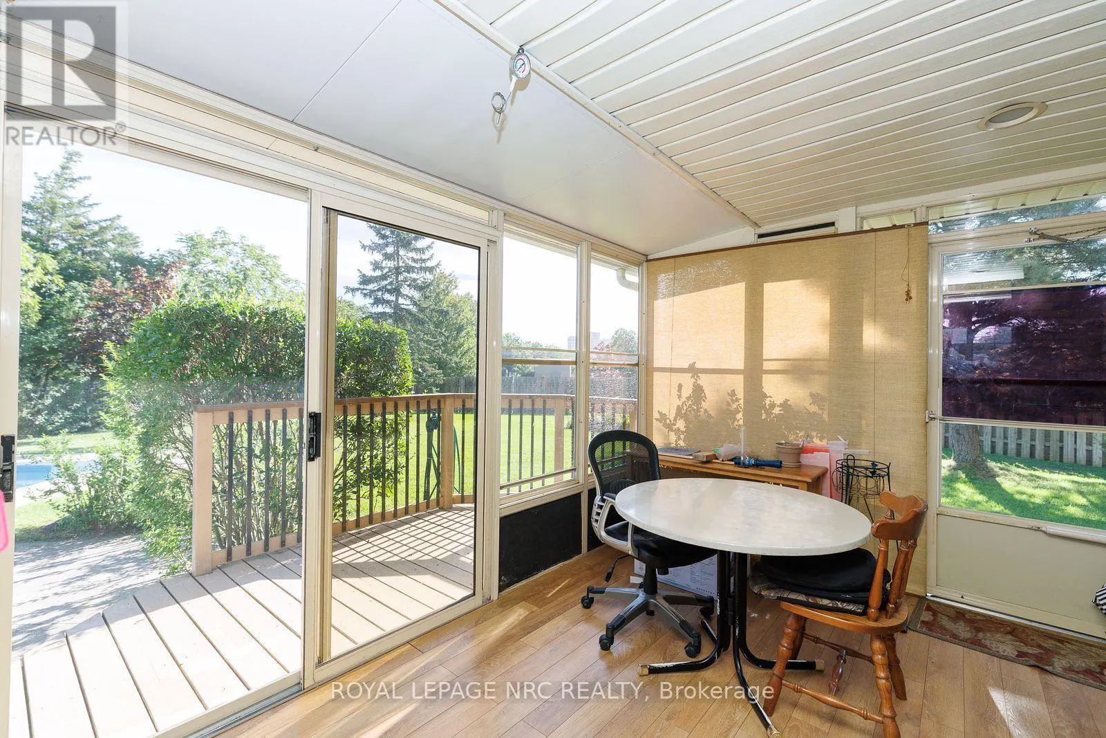 21 ELMVALE CRESCENT