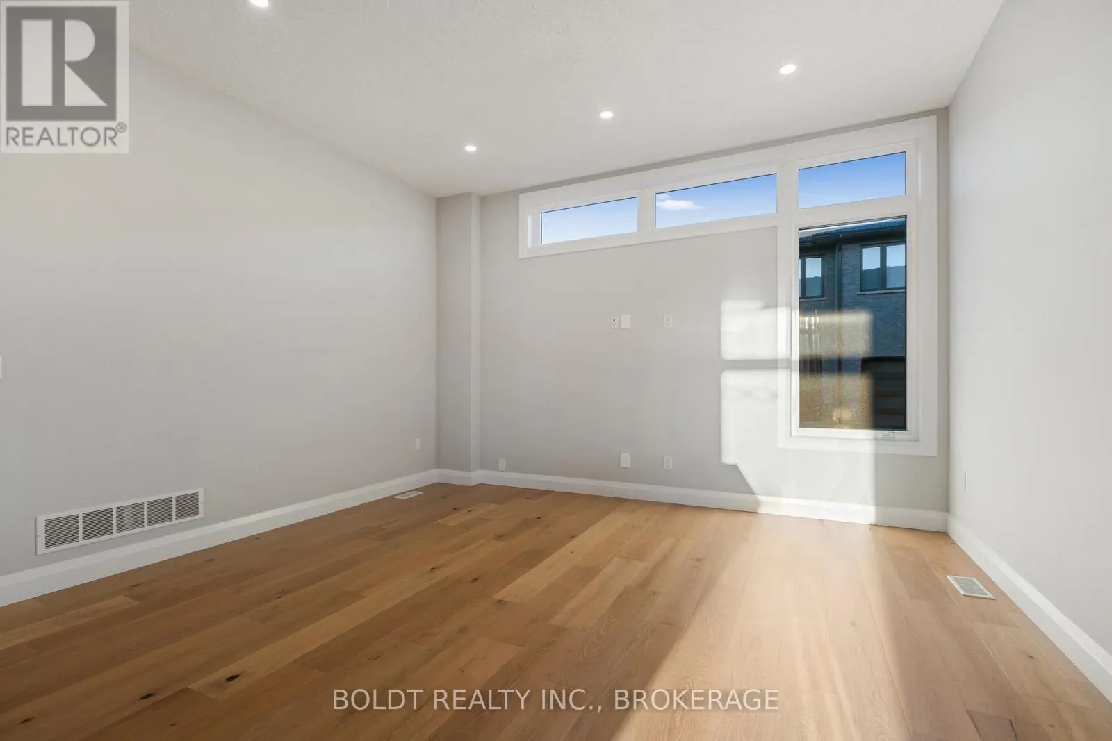 27 WELLSPRING WAY