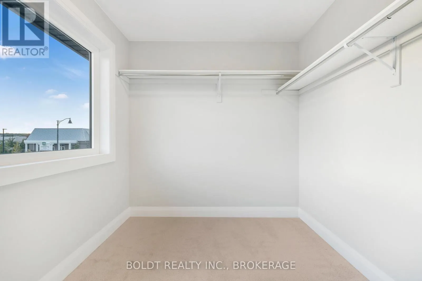 27 WELLSPRING WAY