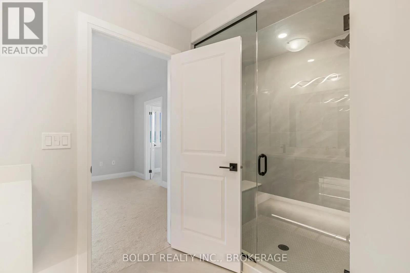 27 WELLSPRING WAY