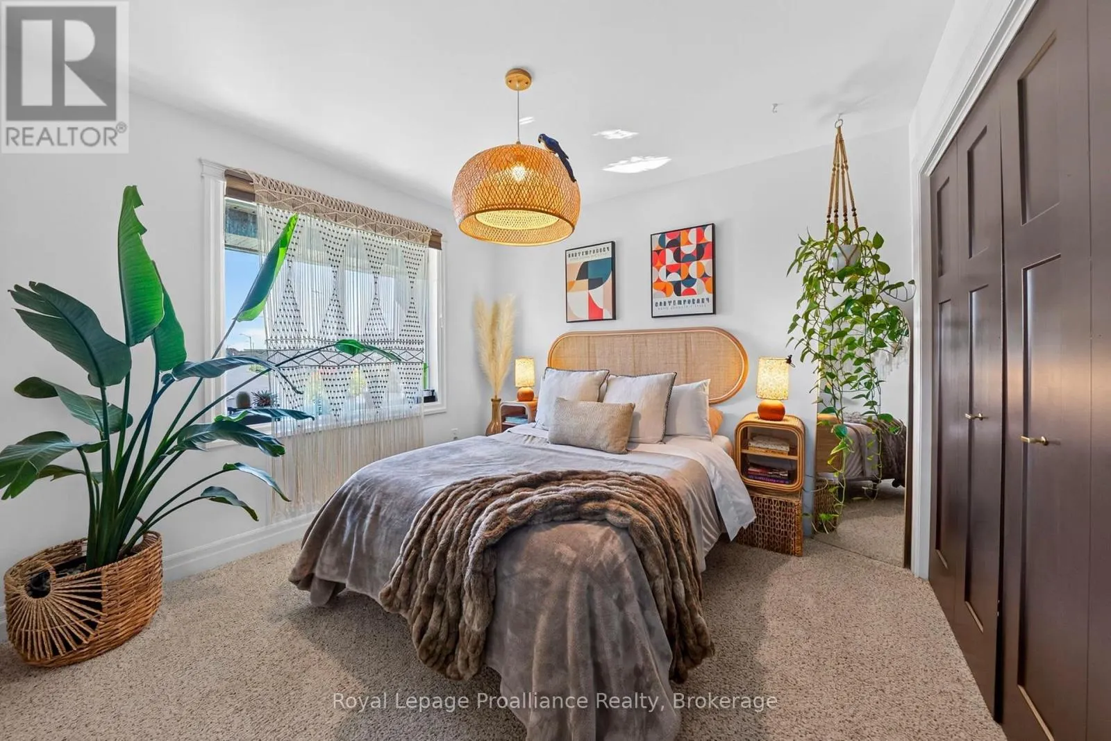 16 BUTTERNUT COURT
