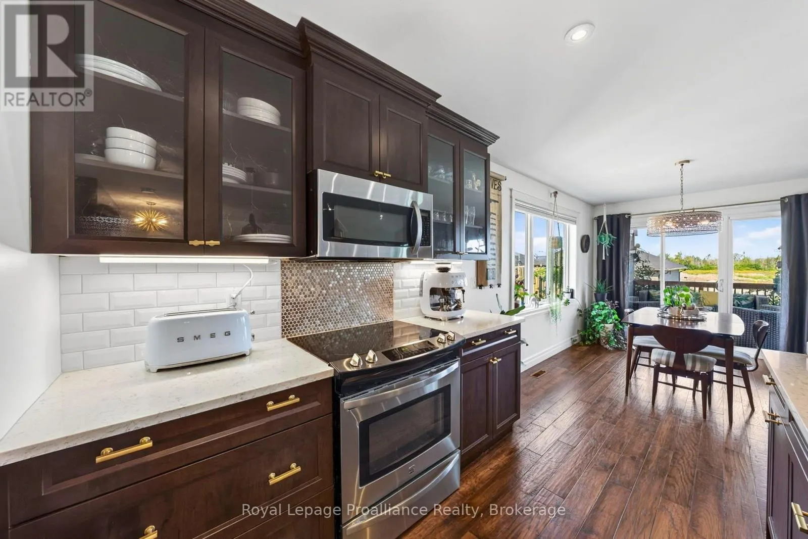 16 BUTTERNUT COURT