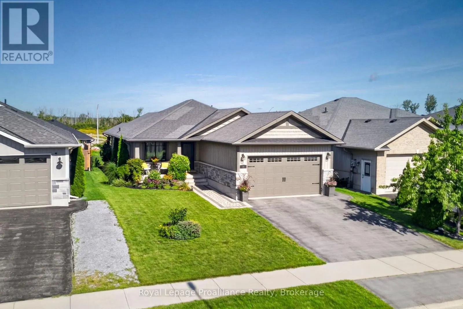 16 BUTTERNUT COURT