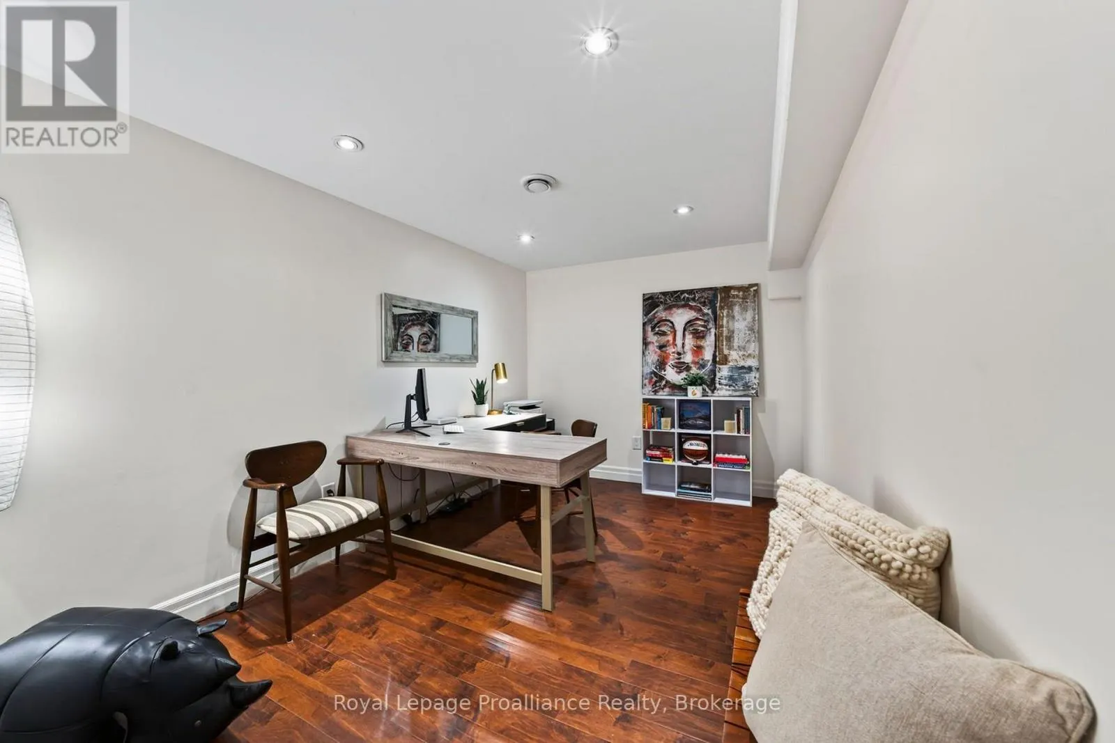 16 BUTTERNUT COURT