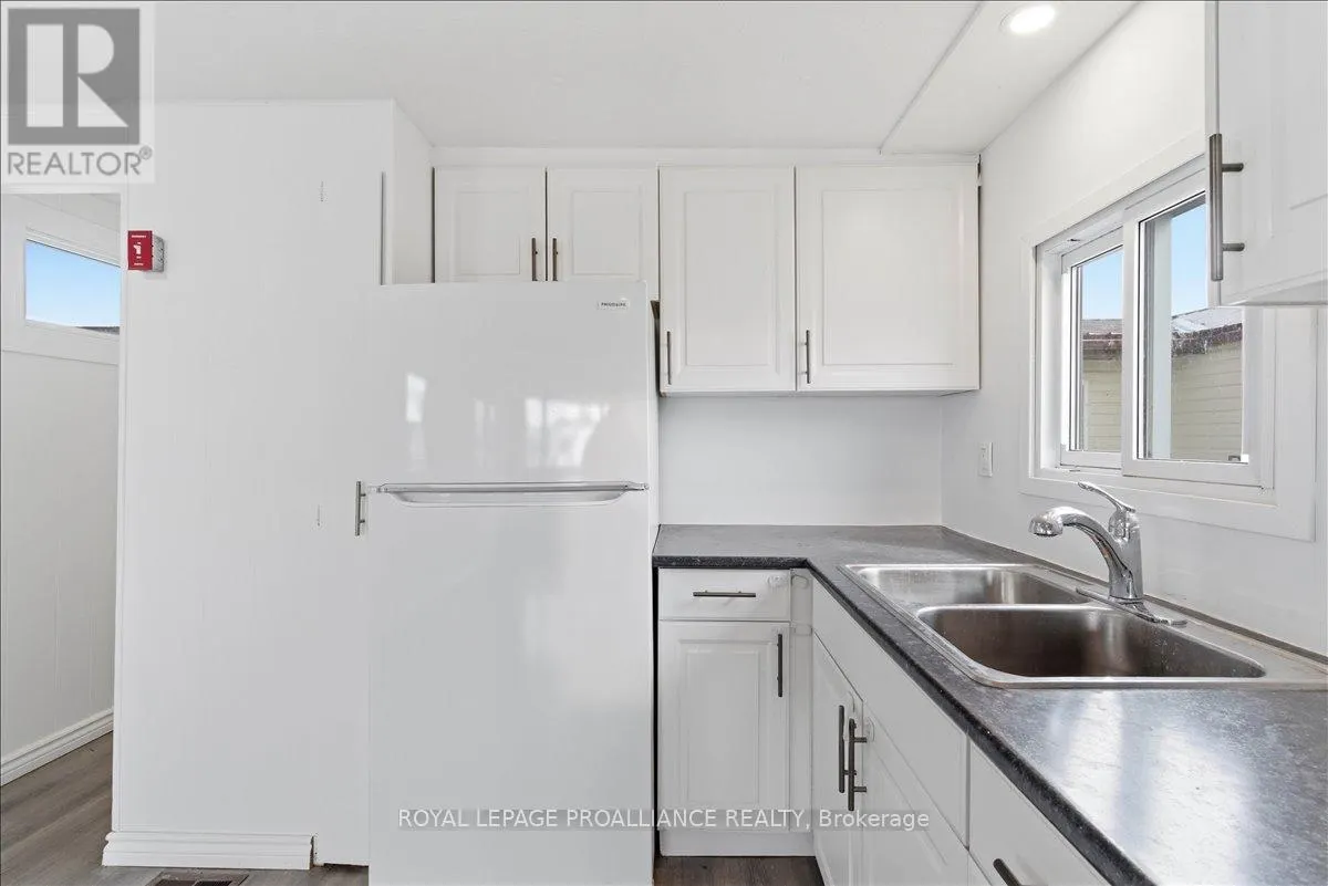 47 - 311 DUNDAS STREET E #47