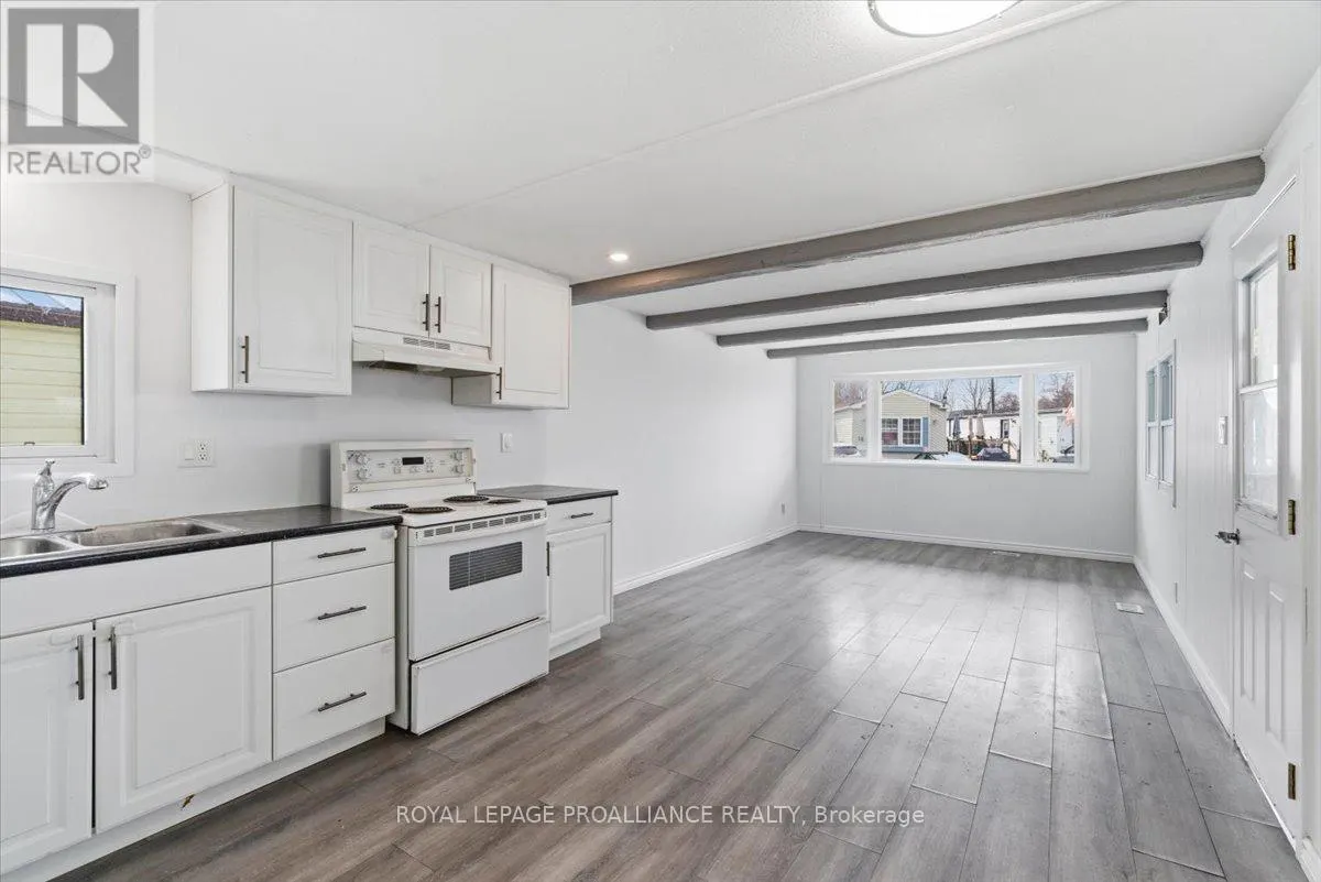 47 - 311 DUNDAS STREET E #47