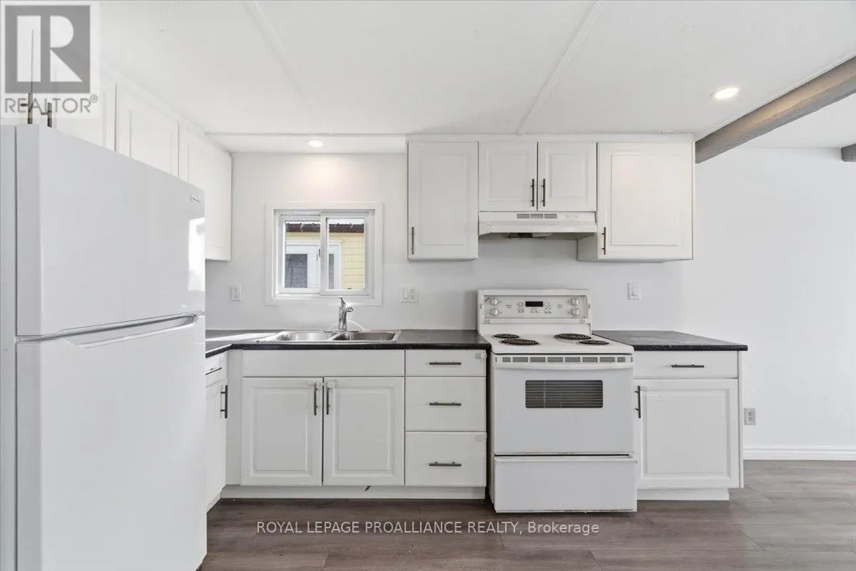 47 - 311 DUNDAS STREET E #47